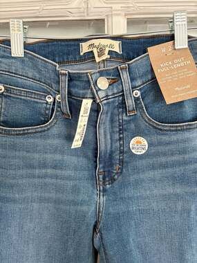 Madewell Kick Out Full-Length Mid-Rise Jeans in W24 NWT